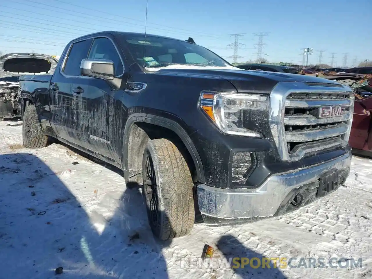 4 Photograph of a damaged car 1GTR9BED8LZ265656 GMC SIERRA 2020