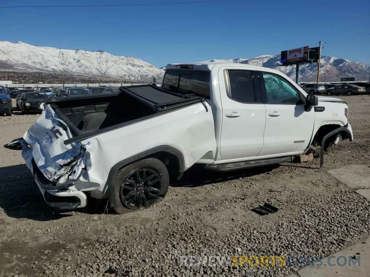 3 Photograph of a damaged car 1GTR9CED0LZ203495 GMC SIERRA 2020