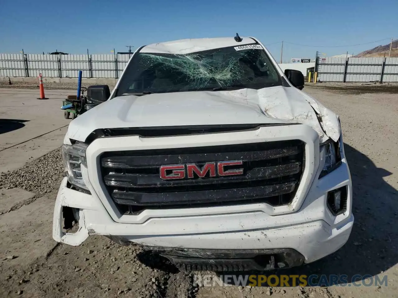 5 Photograph of a damaged car 1GTR9CED0LZ203495 GMC SIERRA 2020