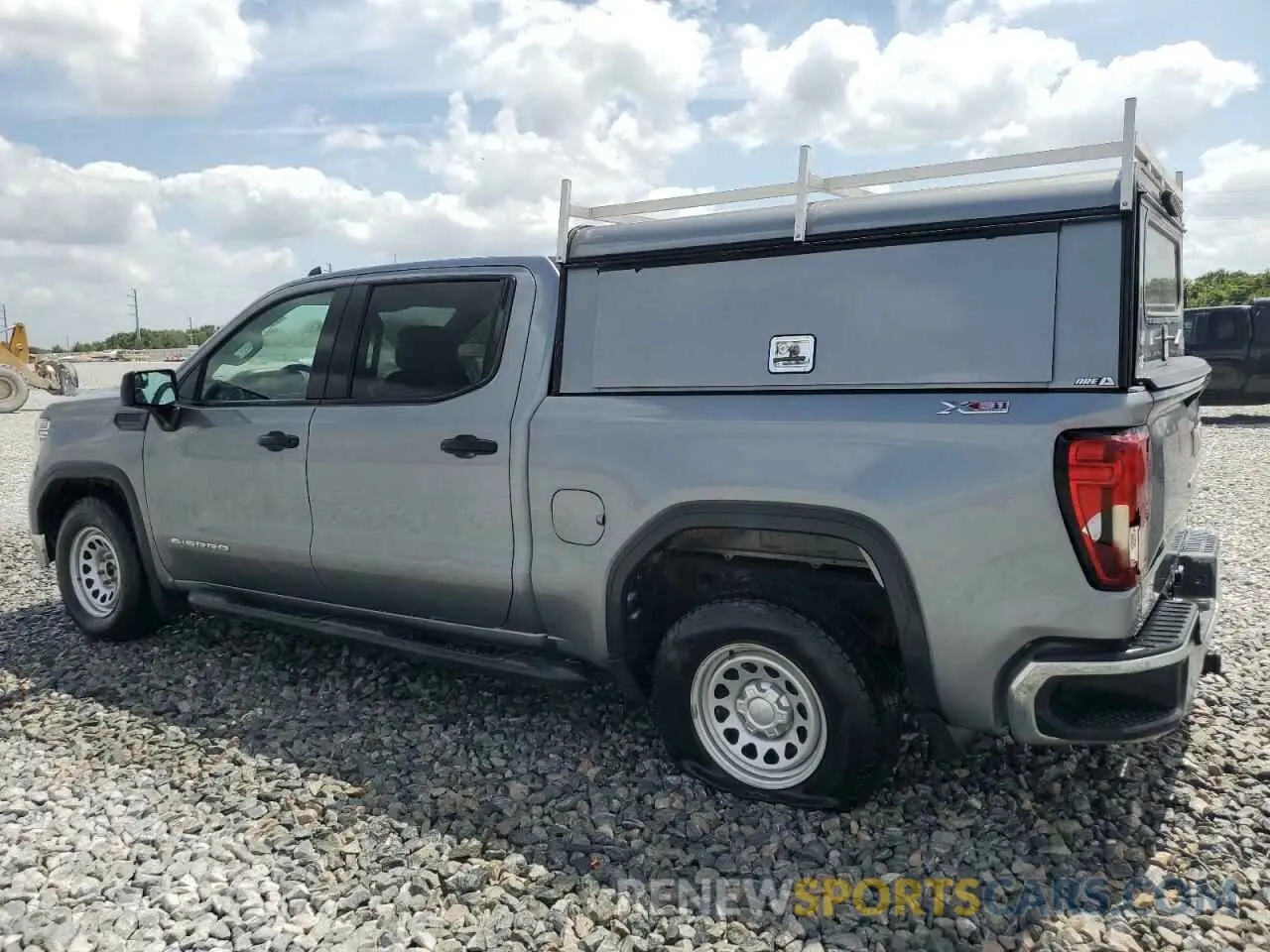 2 Photograph of a damaged car 1GTU9AEF6LZ313886 GMC SIERRA 2020