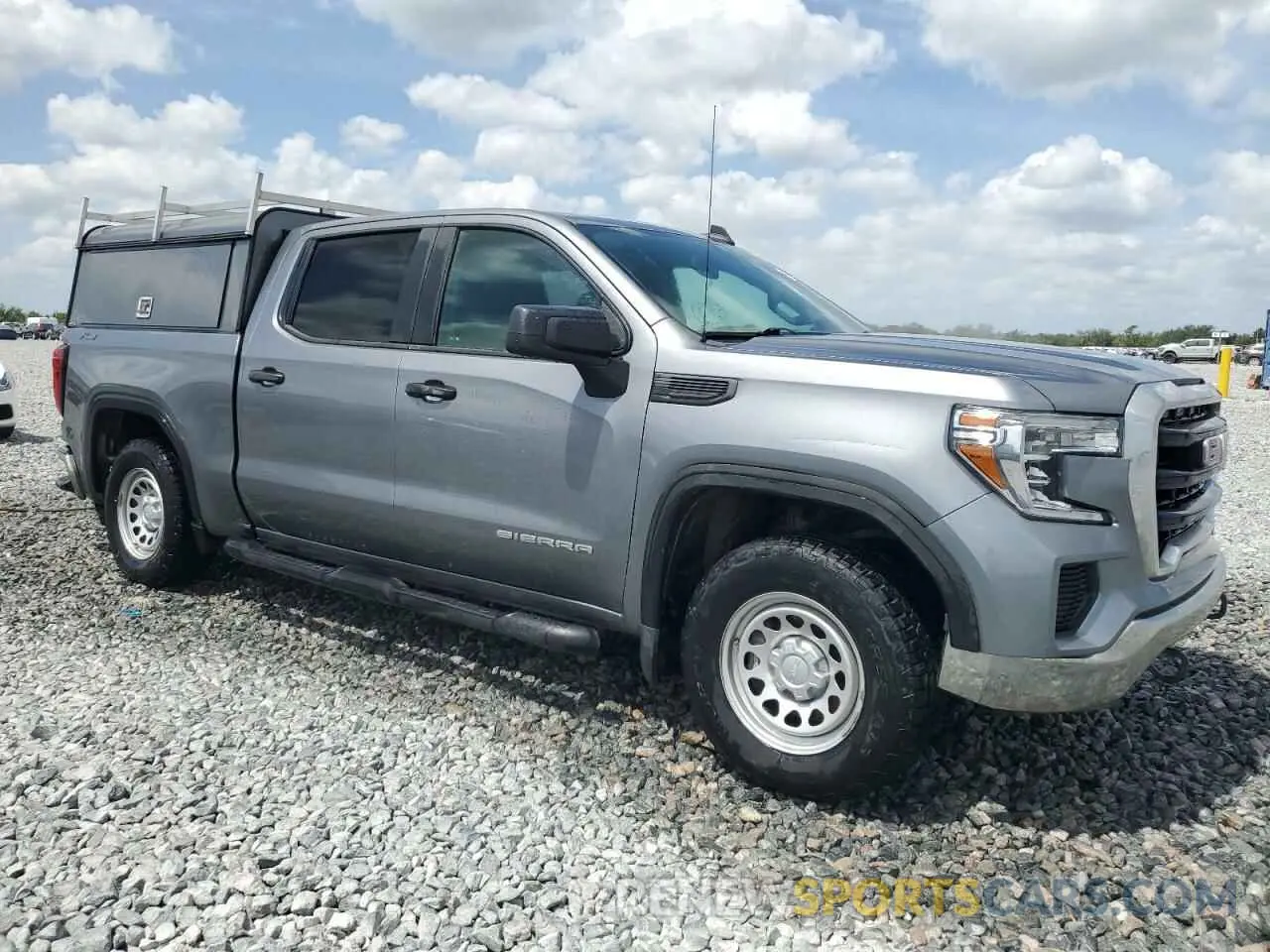 4 Photograph of a damaged car 1GTU9AEF6LZ313886 GMC SIERRA 2020