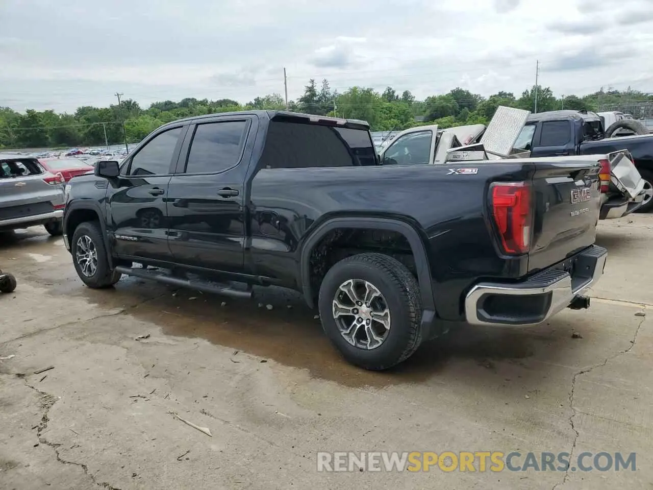 2 Photograph of a damaged car 1GTU9AEF8LZ209433 GMC SIERRA 2020