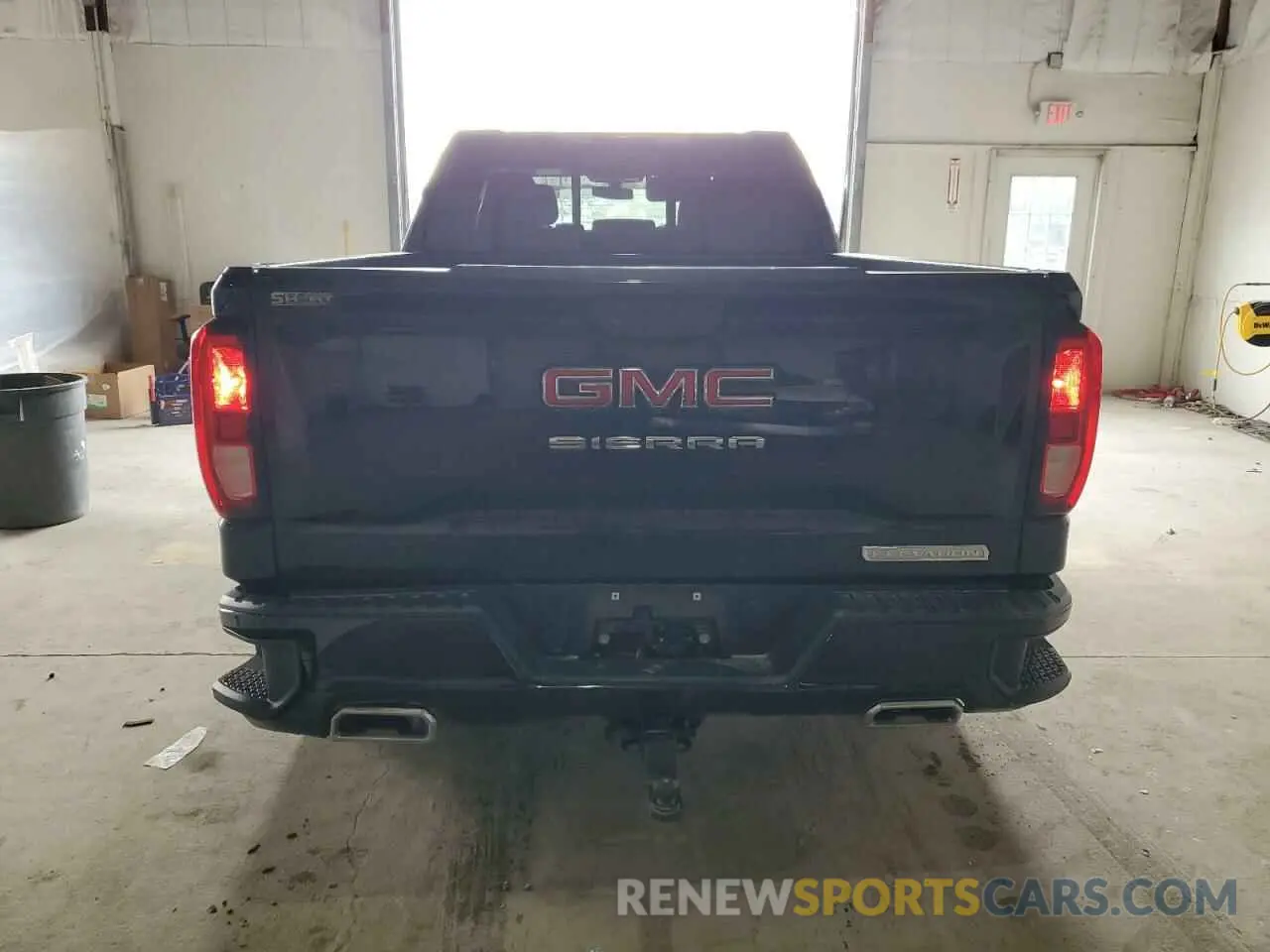 6 Photograph of a damaged car 1GTU9CET3LZ374100 GMC SIERRA 2020