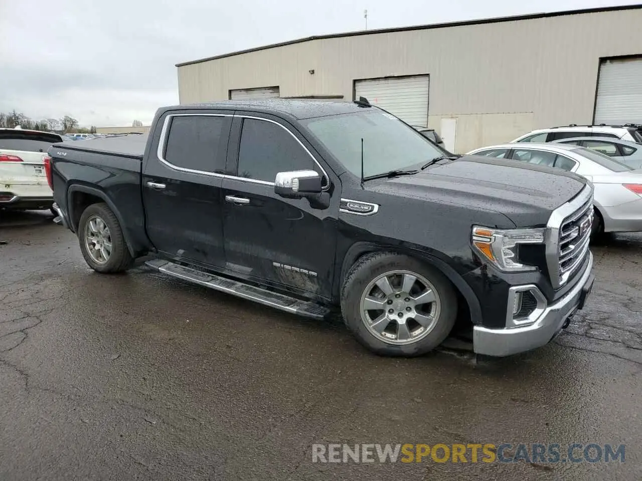 4 Photograph of a damaged car 1GTU9DED8LZ207438 GMC SIERRA 2020