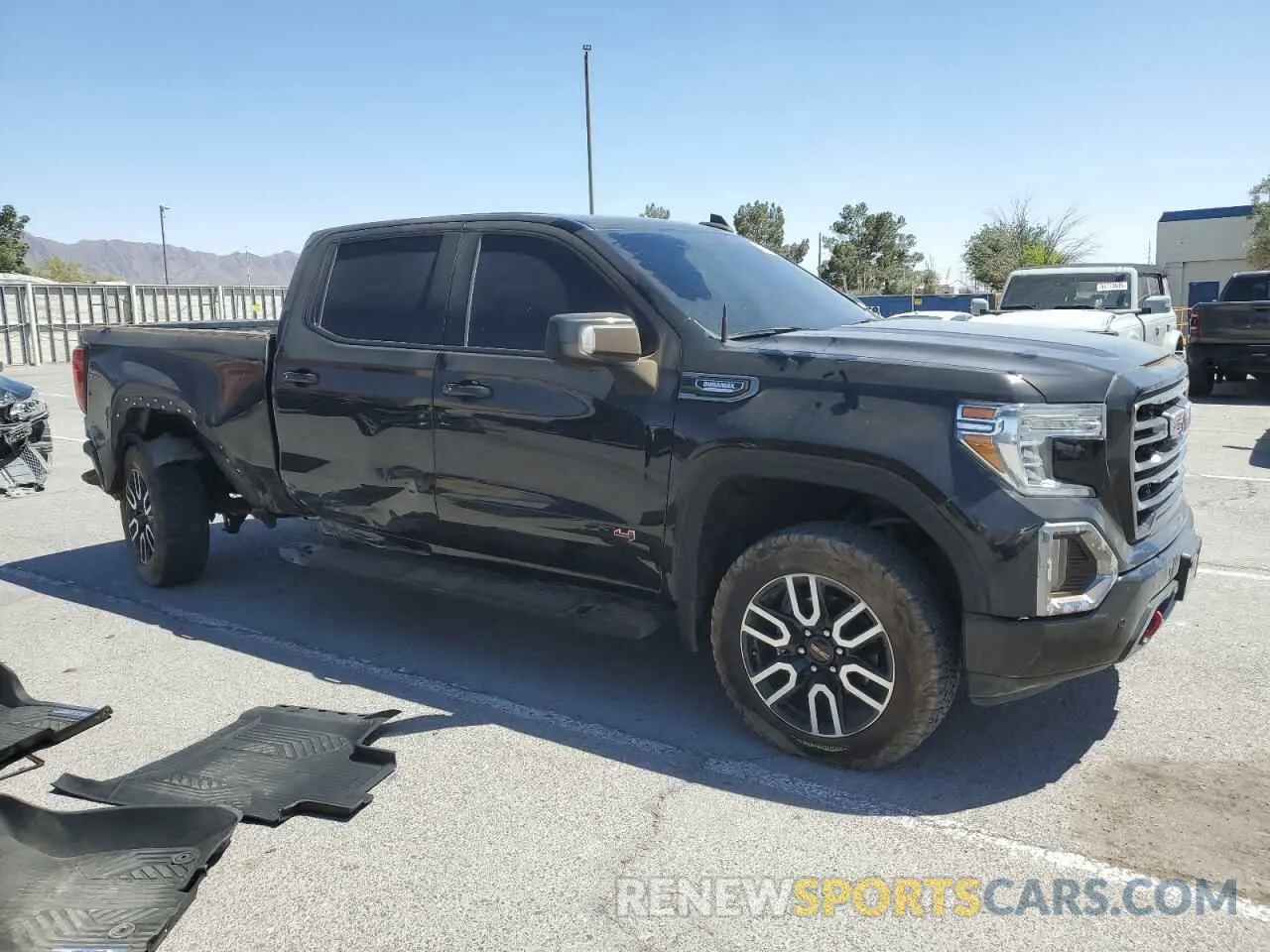 4 Photograph of a damaged car 1GTU9EET7LZ316857 GMC SIERRA 2020