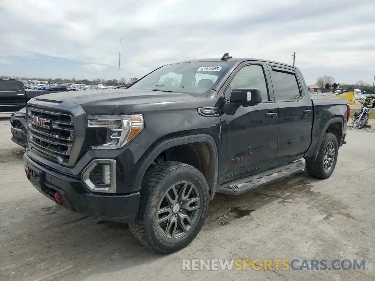 1 Photograph of a damaged car 1GTU9EET9LZ348774 GMC SIERRA 2020
