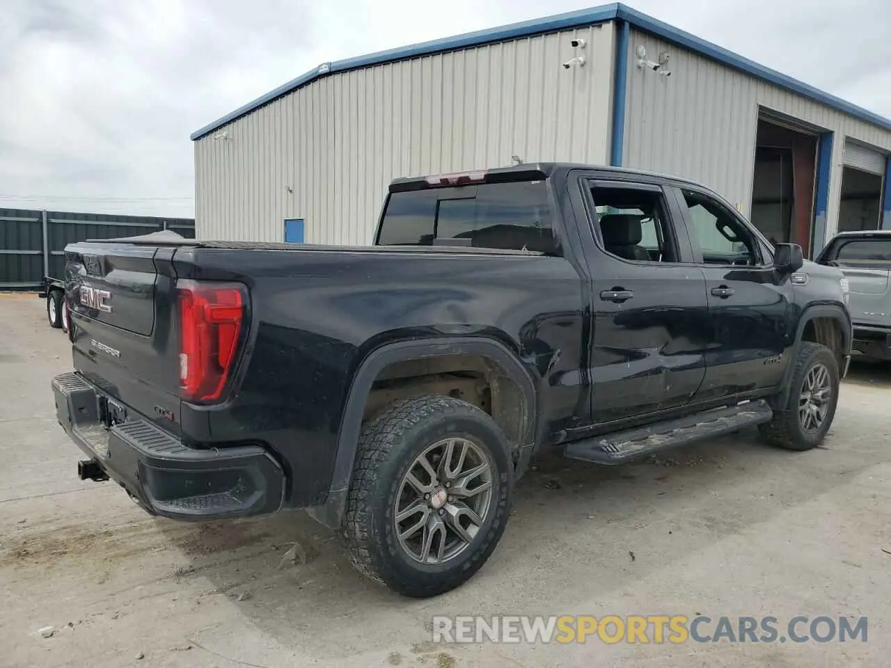 3 Photograph of a damaged car 1GTU9EET9LZ348774 GMC SIERRA 2020