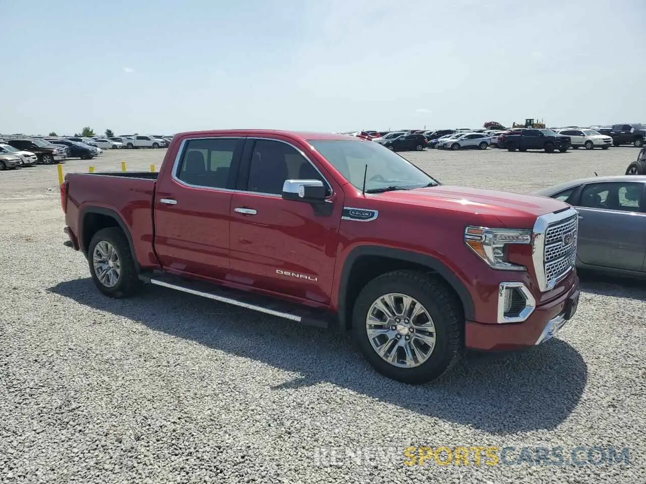 4 Photograph of a damaged car 1GTU9FED1LZ329750 GMC SIERRA 2020