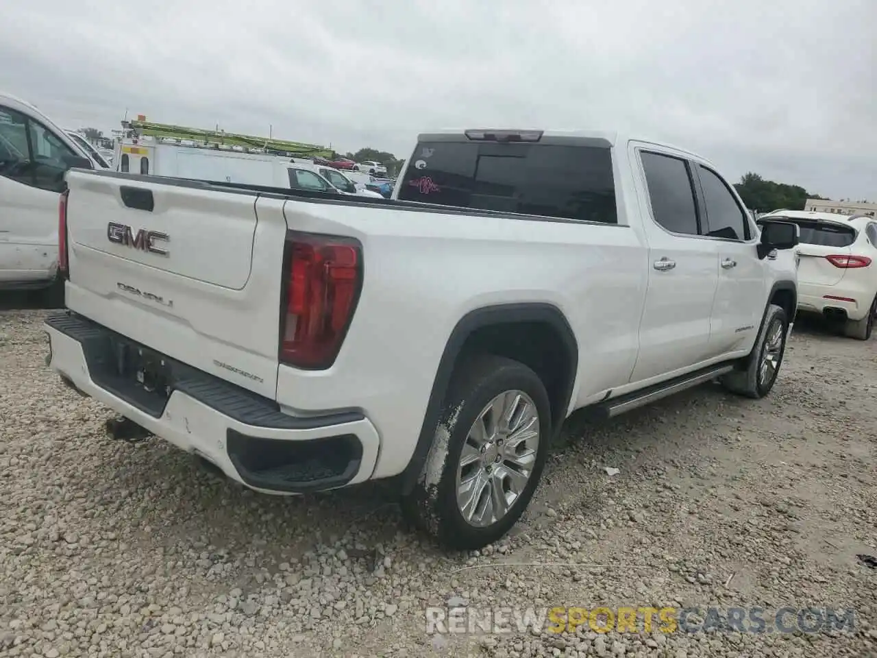 3 Photograph of a damaged car 1GTU9FEL1LZ173510 GMC SIERRA 2020