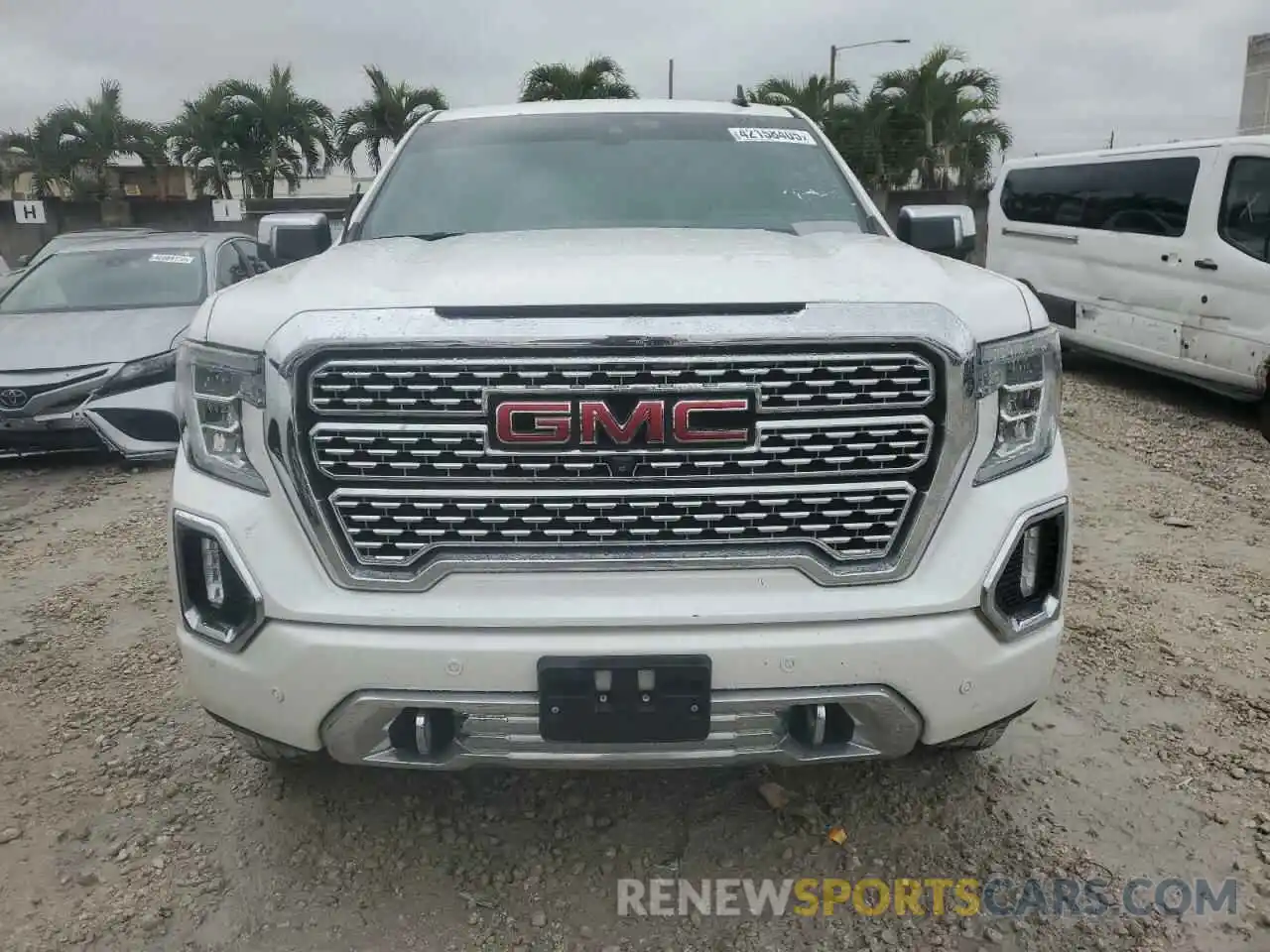 5 Photograph of a damaged car 1GTU9FEL1LZ173510 GMC SIERRA 2020