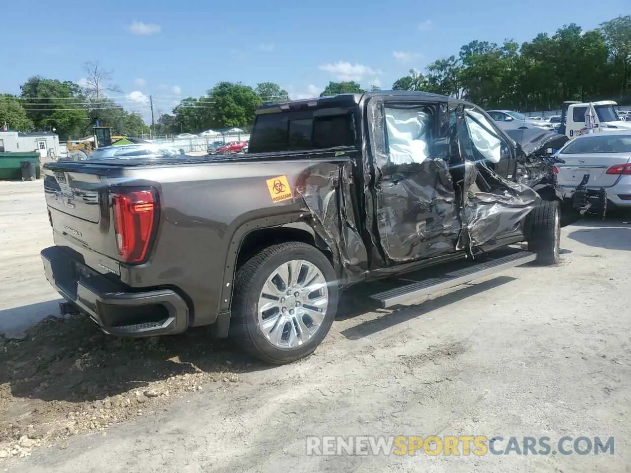 3 Photograph of a damaged car 1GTU9FEL3LZ164890 GMC SIERRA 2020