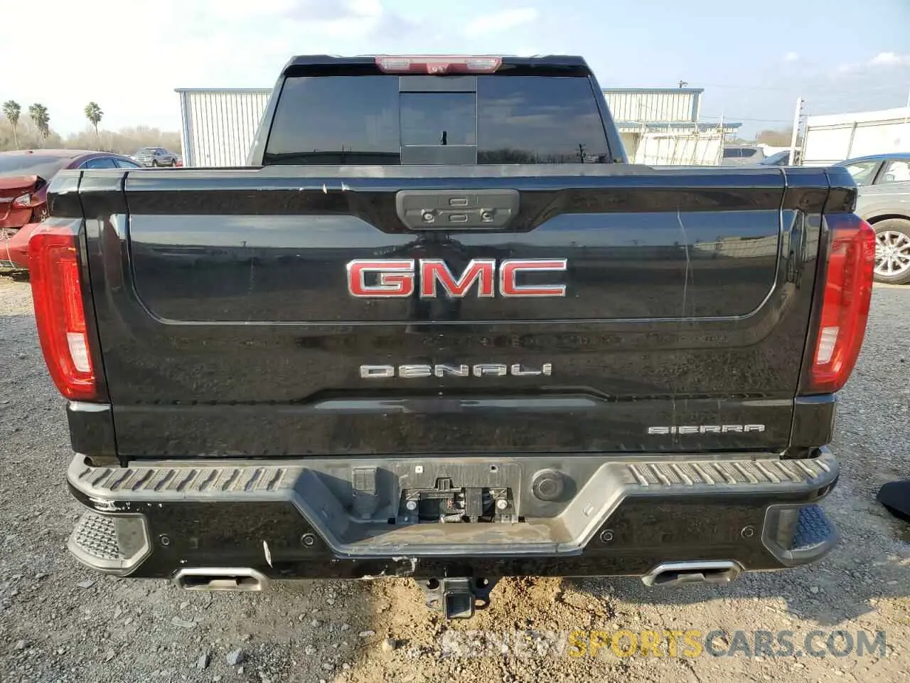 6 Photograph of a damaged car 1GTU9FEL5LZ236379 GMC SIERRA 2020