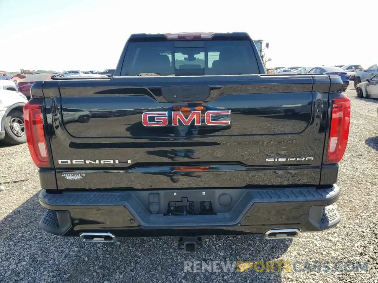 6 Photograph of a damaged car 1GTU9FET5LZ289101 GMC SIERRA 2020