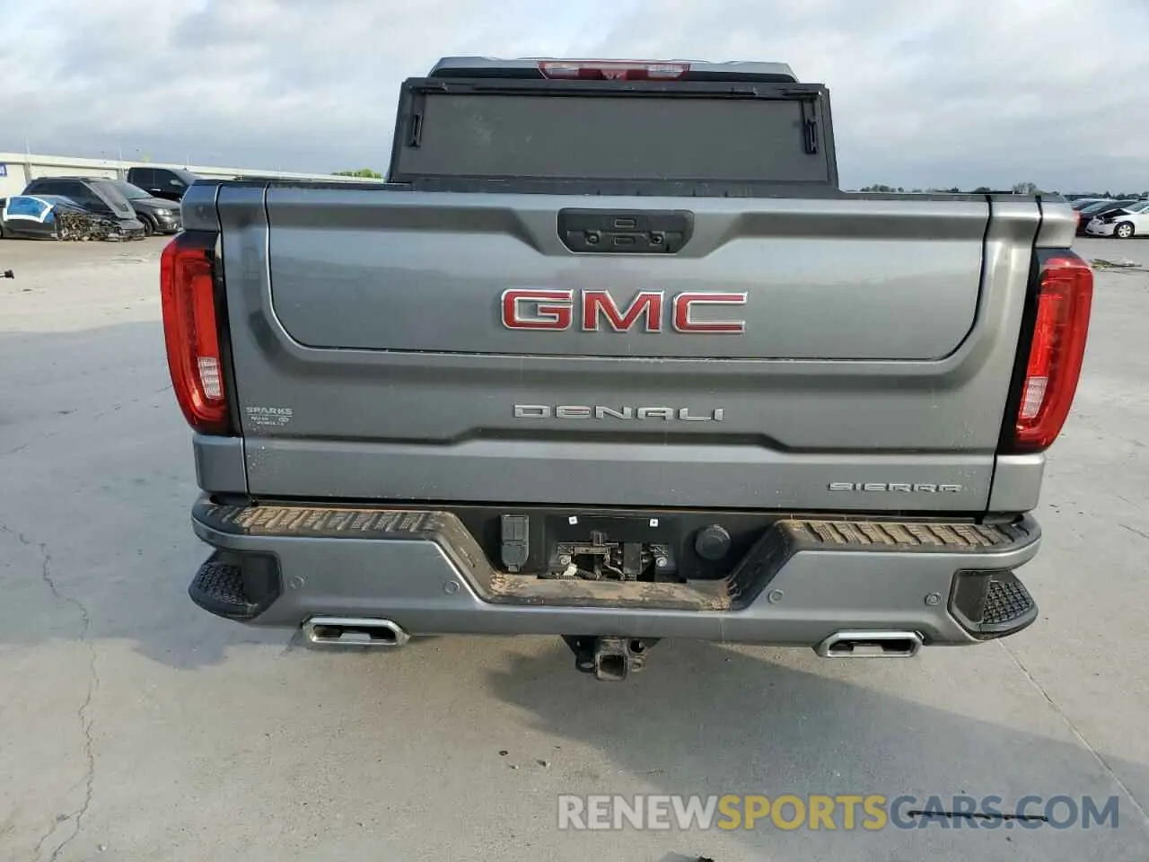 6 Photograph of a damaged car 1GTU9FET6LZ290807 GMC SIERRA 2020