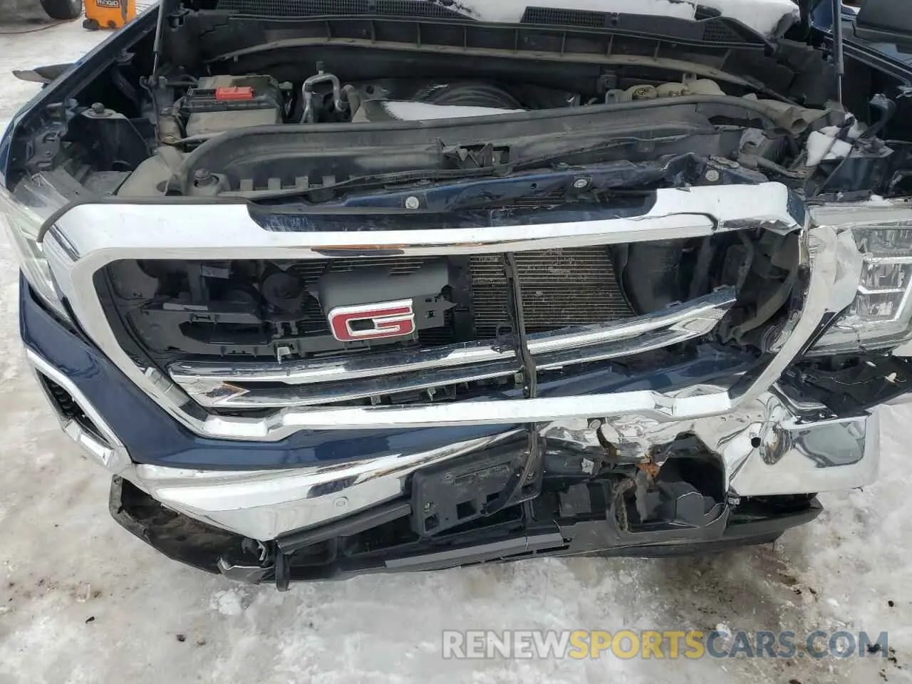 12 Photograph of a damaged car 1GTV9DEL6LZ100044 GMC SIERRA 2020