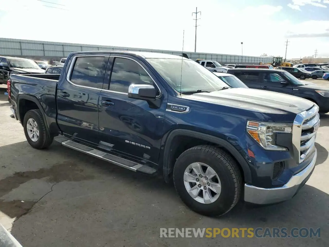 4 Photograph of a damaged car 3GTP8BED3LG223616 GMC SIERRA 2020
