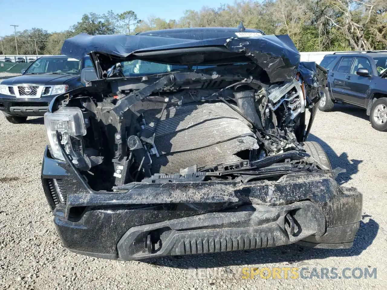 5 Photograph of a damaged car 3GTP8CED3LG428679 GMC SIERRA 2020