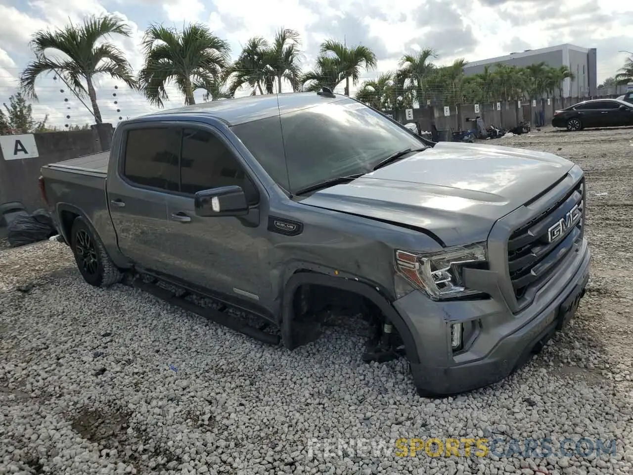4 Photograph of a damaged car 3GTP8CEDXLG429702 GMC SIERRA 2020