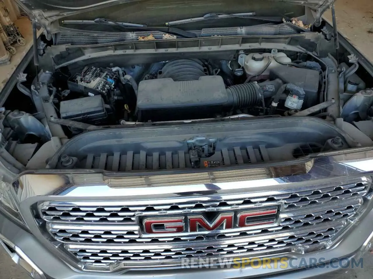 11 Photograph of a damaged car 3GTP8FED6LG302222 GMC SIERRA 2020