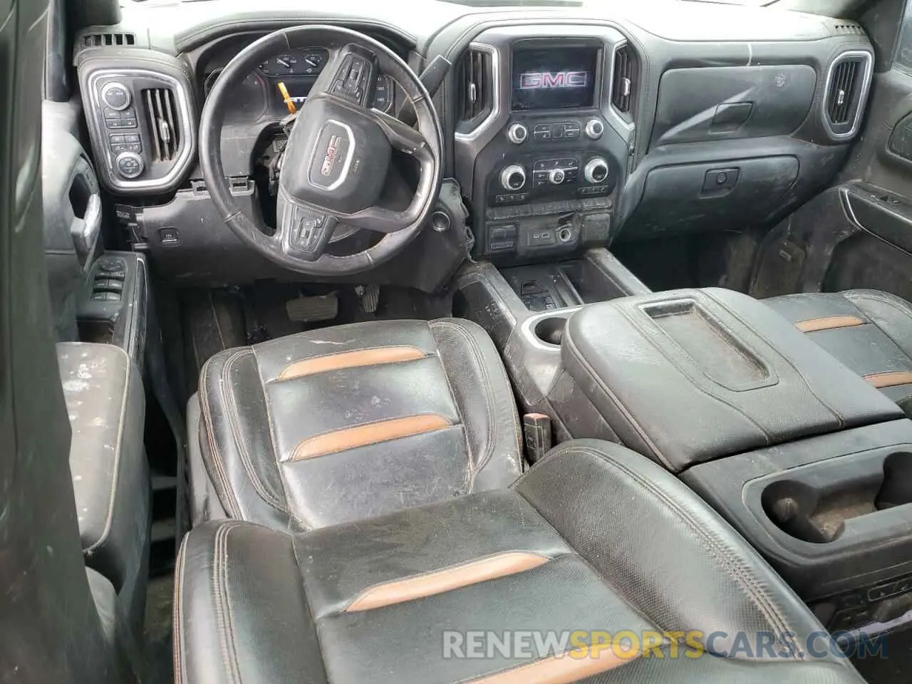 8 Photograph of a damaged car 3GTP9EED9LG253928 GMC SIERRA 2020