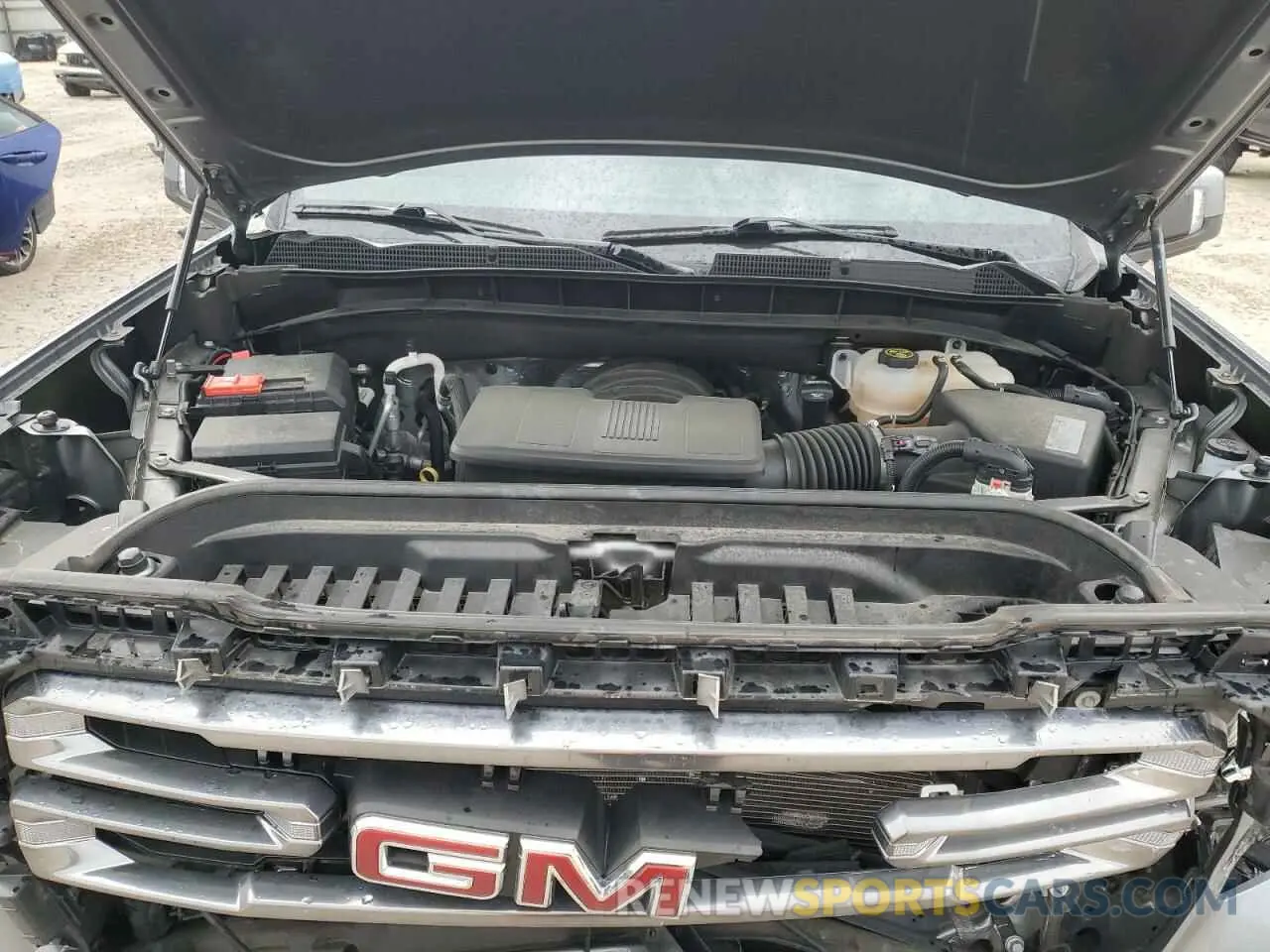 11 Photograph of a damaged car 3GTP9EEL9LG259297 GMC SIERRA 2020