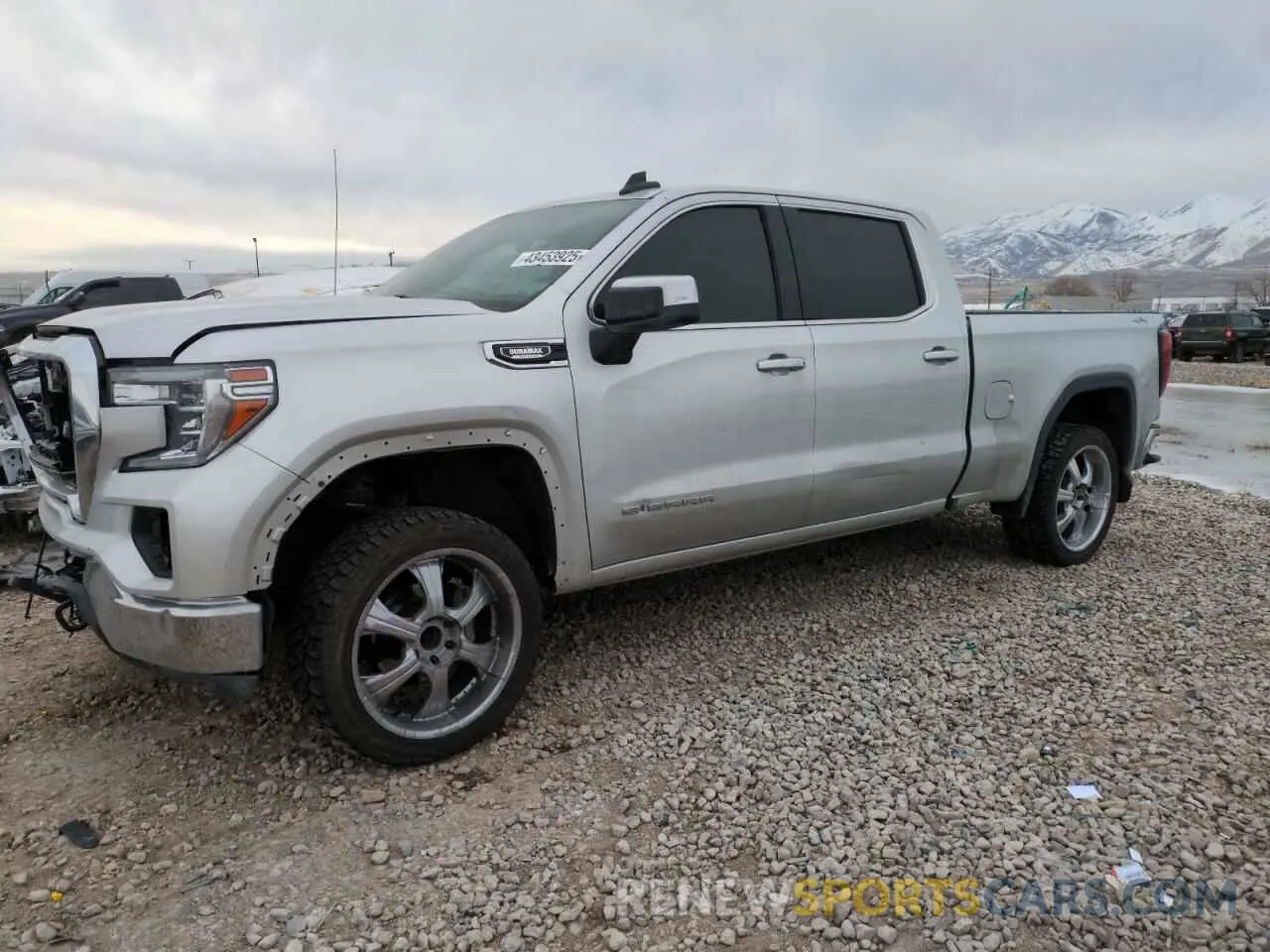 1 Photograph of a damaged car 3GTU9BET1LG301799 GMC SIERRA 2020