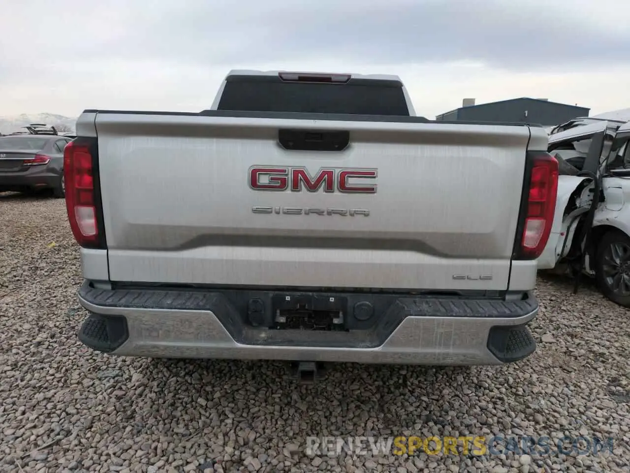 6 Photograph of a damaged car 3GTU9BET1LG301799 GMC SIERRA 2020