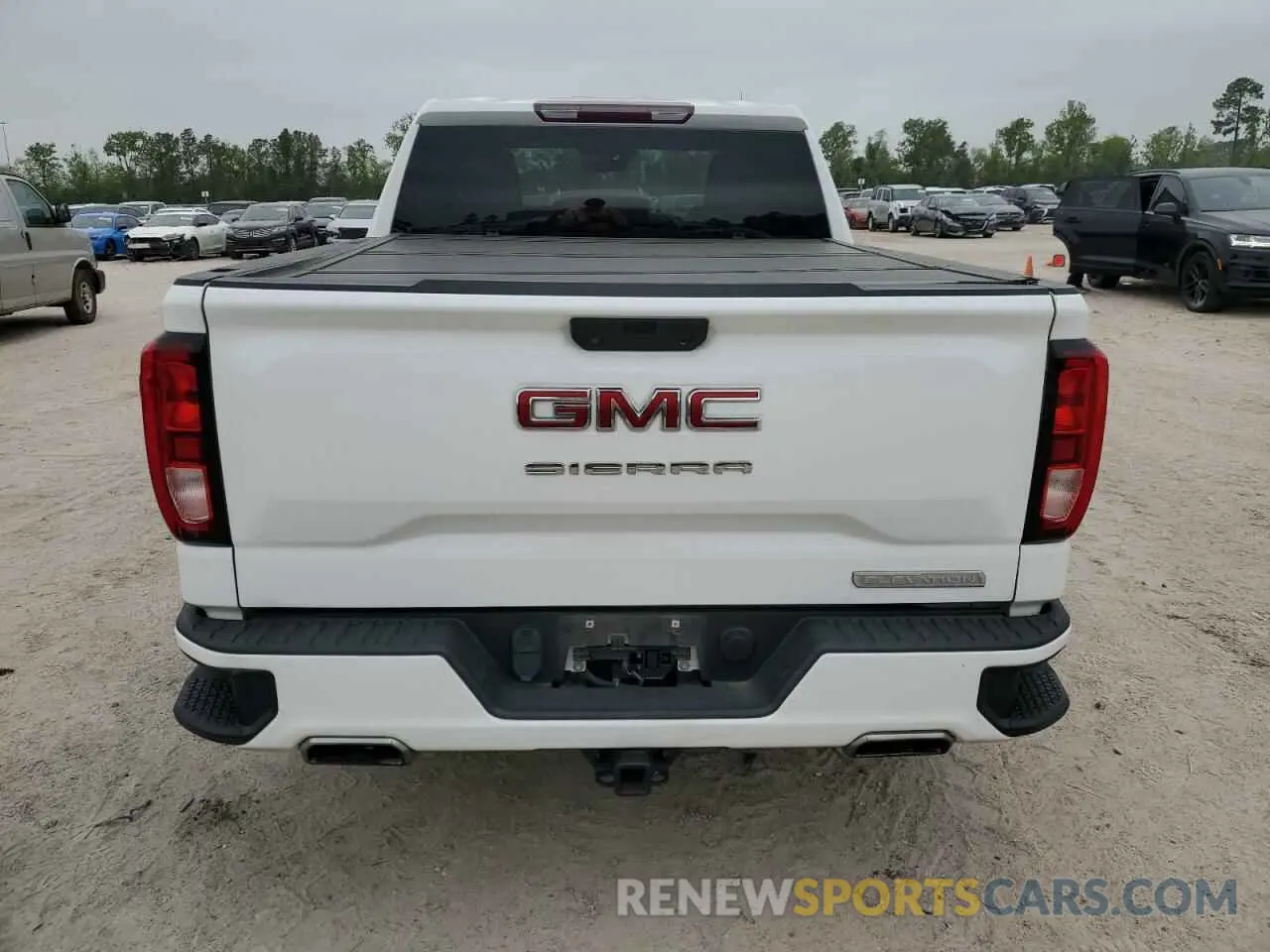 6 Photograph of a damaged car 3GTU9CED2LG145870 GMC SIERRA 2020