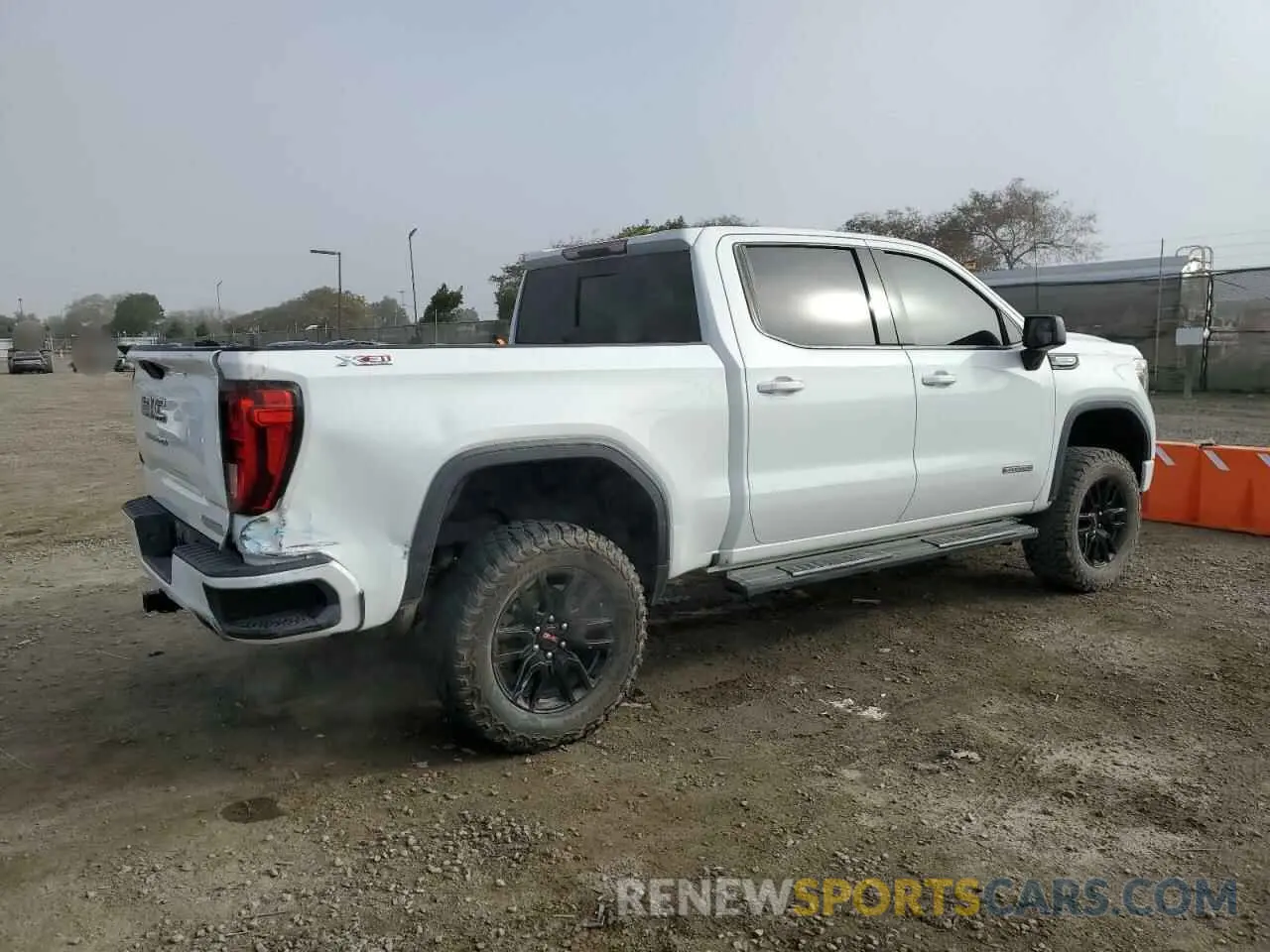 3 Photograph of a damaged car 3GTU9CED2LG445232 GMC SIERRA 2020