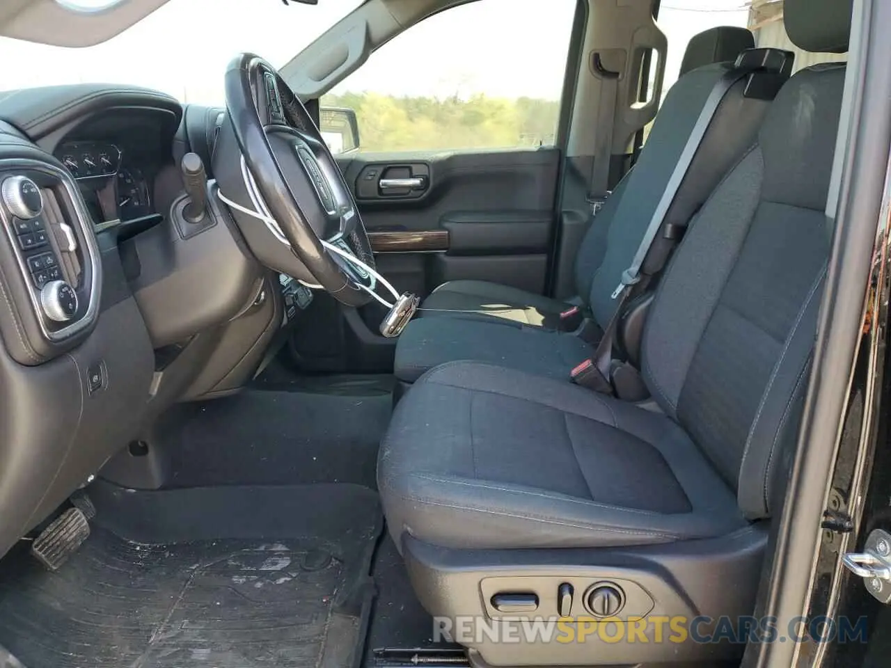 7 Photograph of a damaged car 3GTU9CED5LG306891 GMC SIERRA 2020