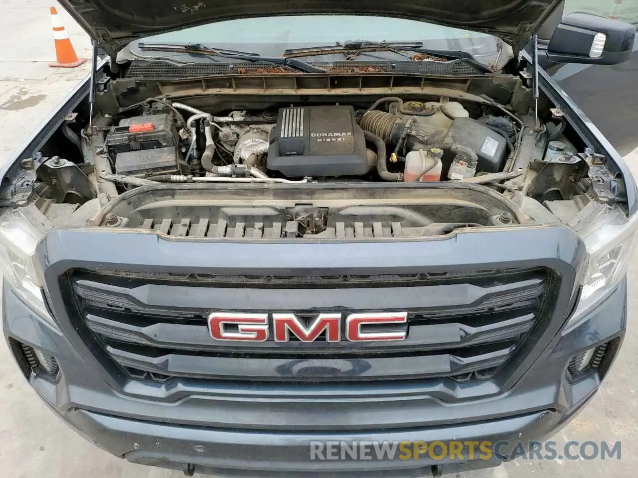 11 Photograph of a damaged car 3GTU9CET2LG300456 GMC SIERRA 2020