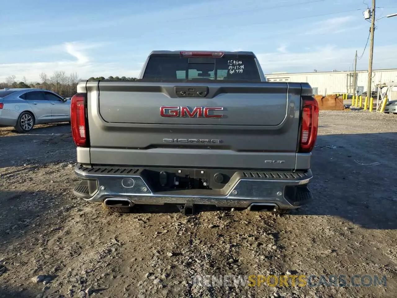 6 Photograph of a damaged car 3GTU9DED0LG135313 GMC SIERRA 2020