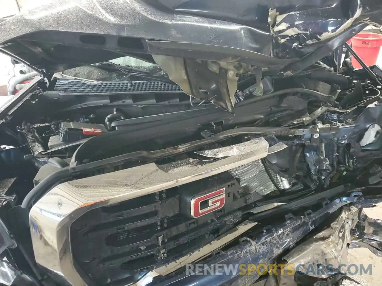 11 Photograph of a damaged car 3GTU9DED2LG111014 GMC SIERRA 2020