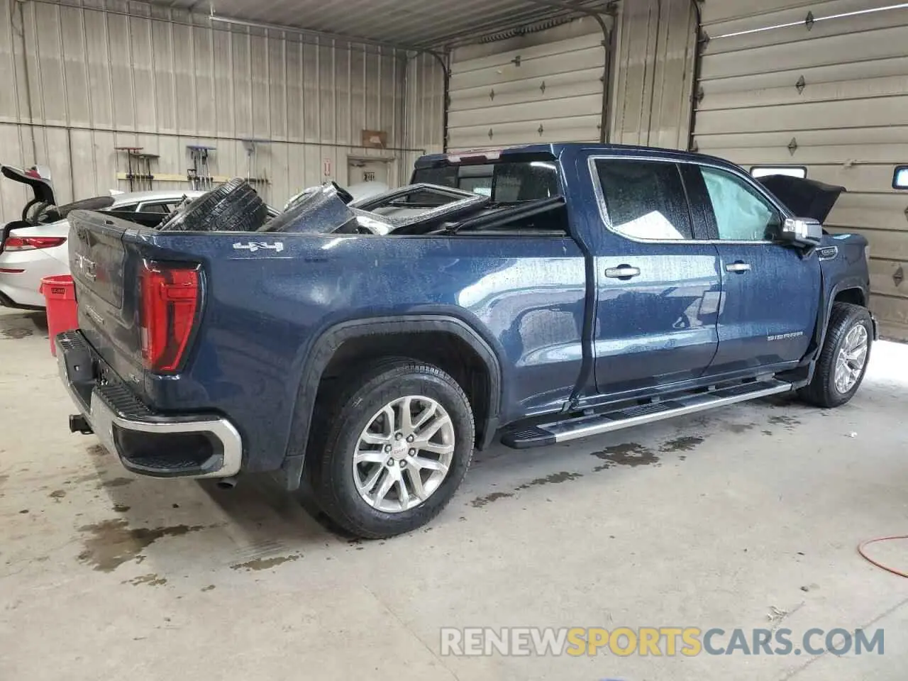 3 Photograph of a damaged car 3GTU9DED2LG111014 GMC SIERRA 2020