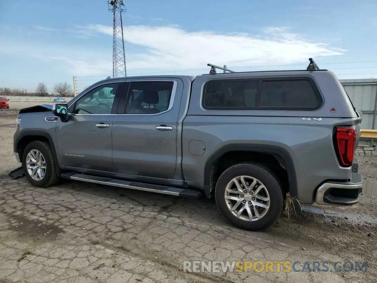 2 Photograph of a damaged car 3GTU9DED3LG331911 GMC SIERRA 2020