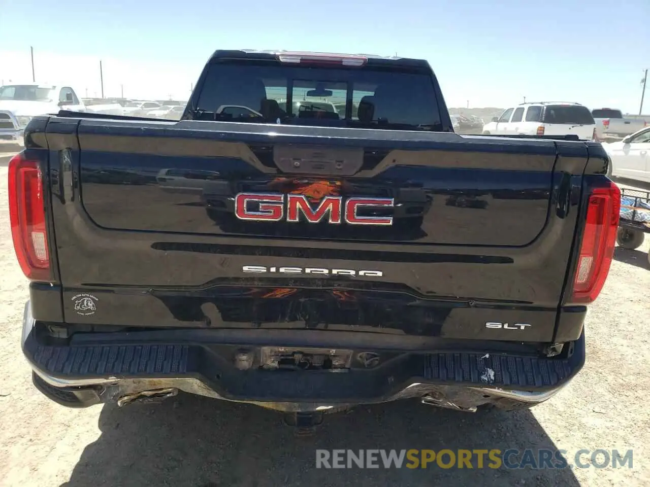 6 Photograph of a damaged car 3GTU9DED4LG100807 GMC SIERRA 2020