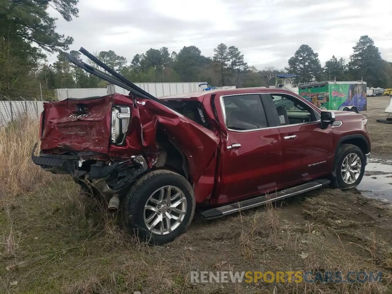 3 Photograph of a damaged car 3GTU9DED9LG210008 GMC SIERRA 2020