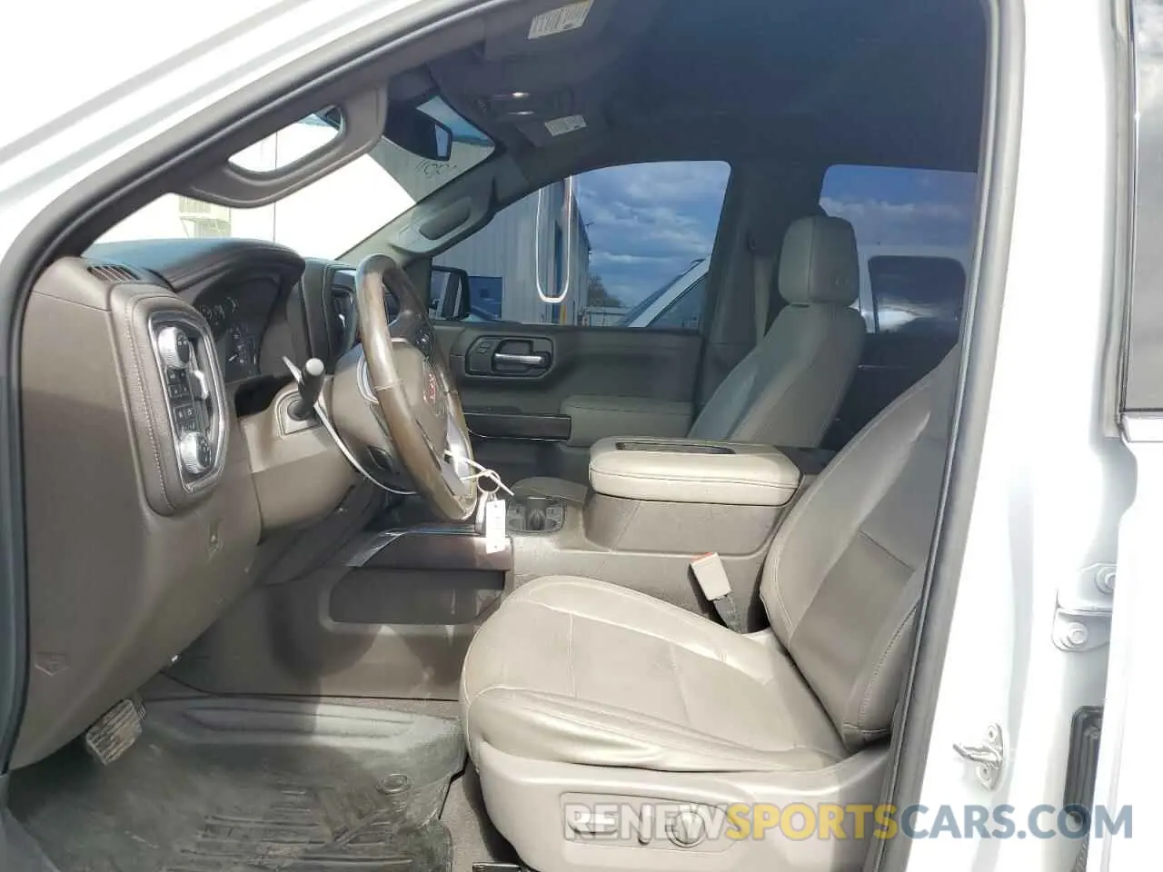 7 Photograph of a damaged car 3GTU9DEL4LG142594 GMC SIERRA 2020