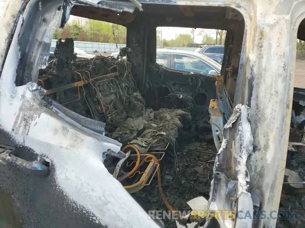 10 Photograph of a damaged car 3GTU9DEL5LG208506 GMC SIERRA 2020