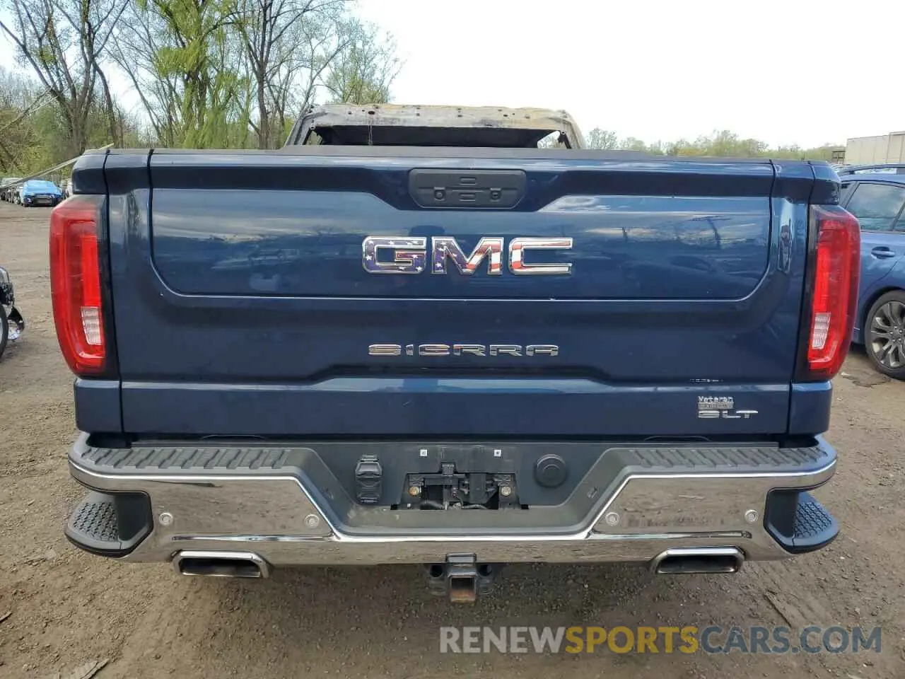 6 Photograph of a damaged car 3GTU9DEL5LG208506 GMC SIERRA 2020