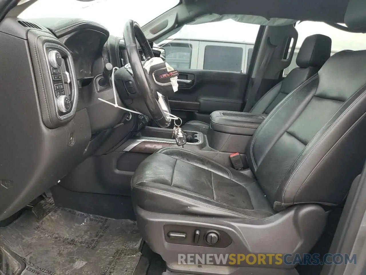 7 Photograph of a damaged car 3GTU9DET2LG431084 GMC SIERRA 2020