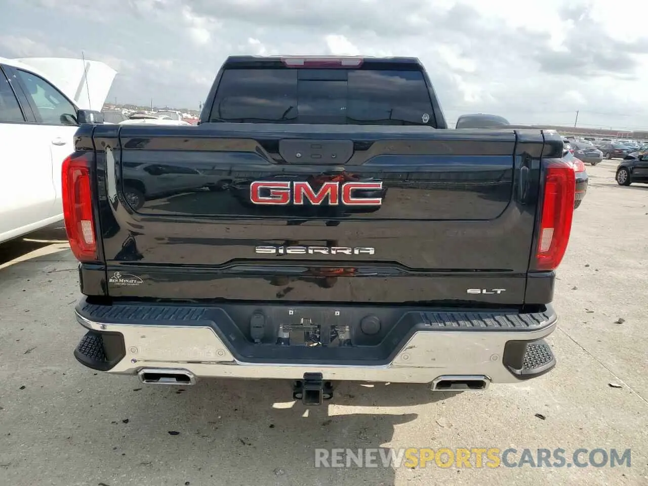 6 Photograph of a damaged car 3GTU9DET8LG286472 GMC SIERRA 2020
