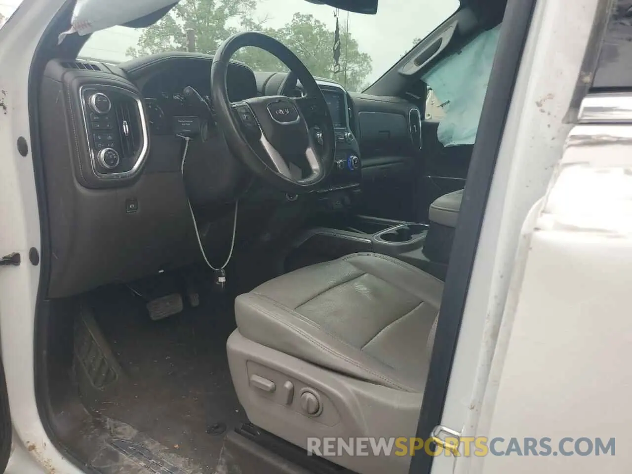 7 Photograph of a damaged car 3GTU9DETXLG278759 GMC SIERRA 2020