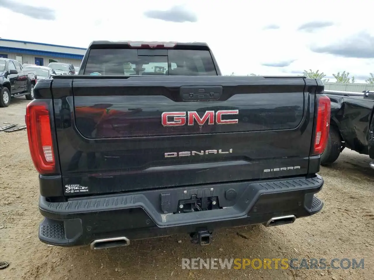 6 Photograph of a damaged car 3GTU9FEL3LG113311 GMC SIERRA 2020