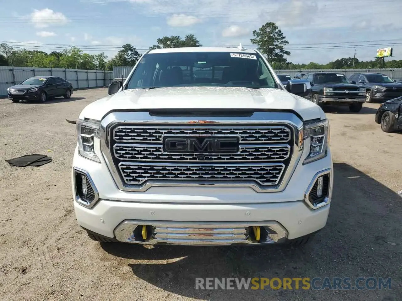 5 Photograph of a damaged car 3GTU9FEL3LG363065 GMC SIERRA 2020