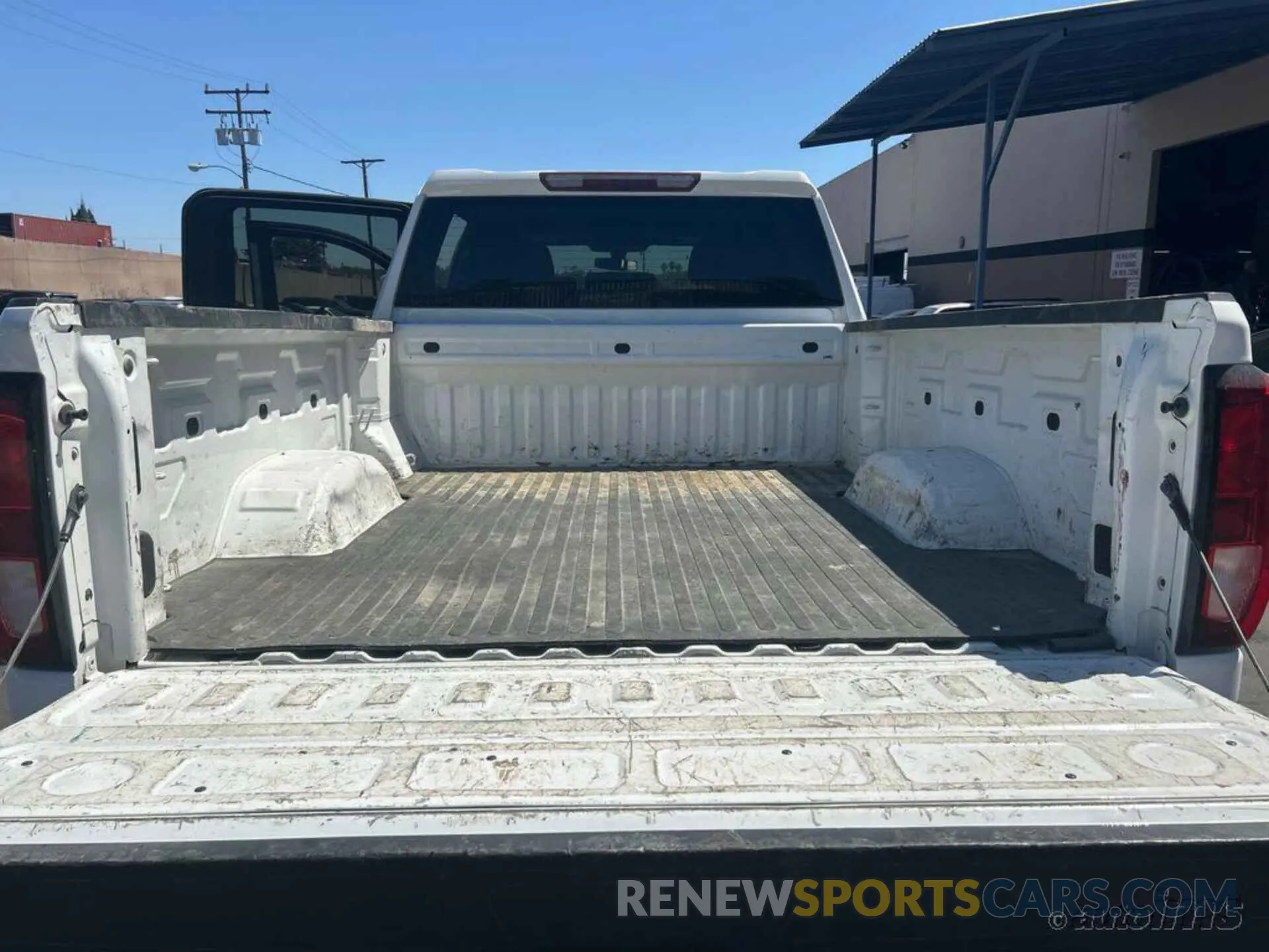 12 Photograph of a damaged car 1GT19LE72MF104798 GMC SIERRA 2021