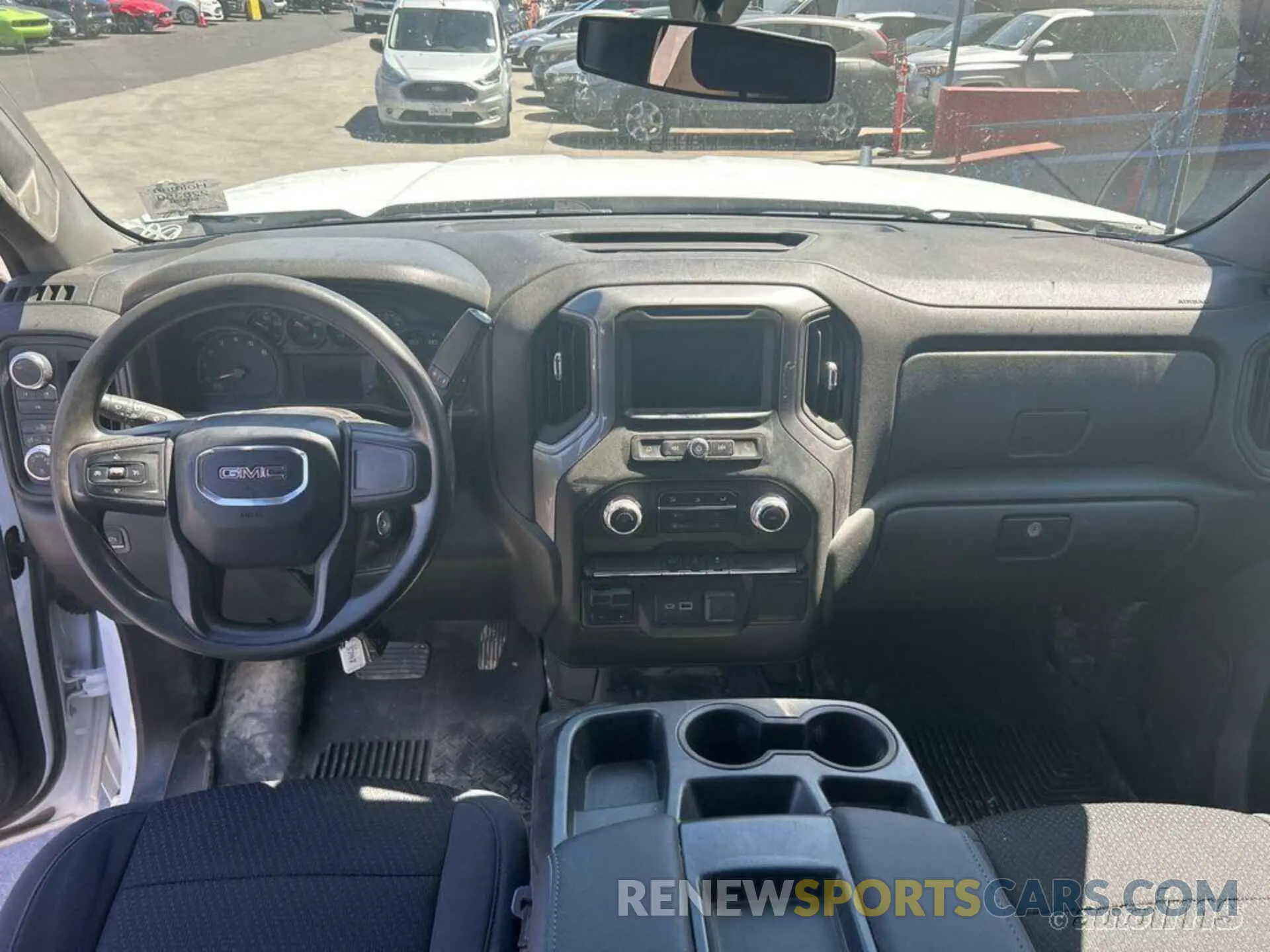 2 Photograph of a damaged car 1GT19LE72MF104798 GMC SIERRA 2021