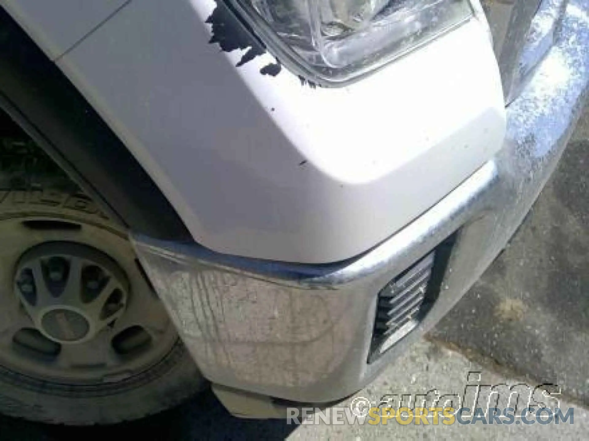 4 Photograph of a damaged car 1GT19LE72MF104798 GMC SIERRA 2021