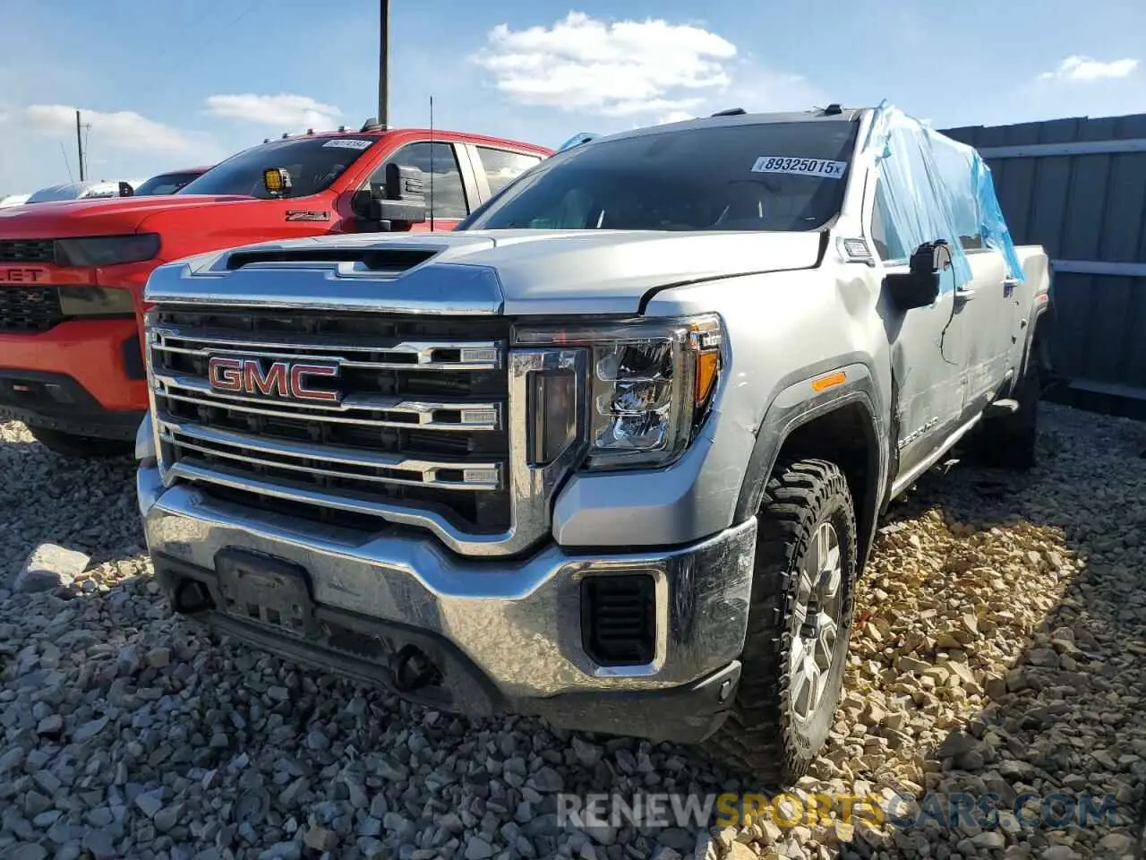 1 Photograph of a damaged car 1GT19MEY5MF101229 GMC SIERRA 2021