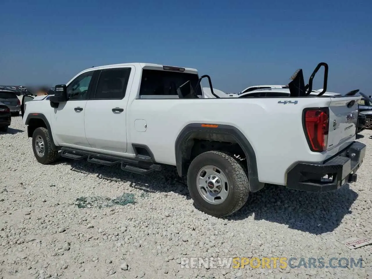 2 Photograph of a damaged car 1GT49LE71MF206347 GMC SIERRA 2021